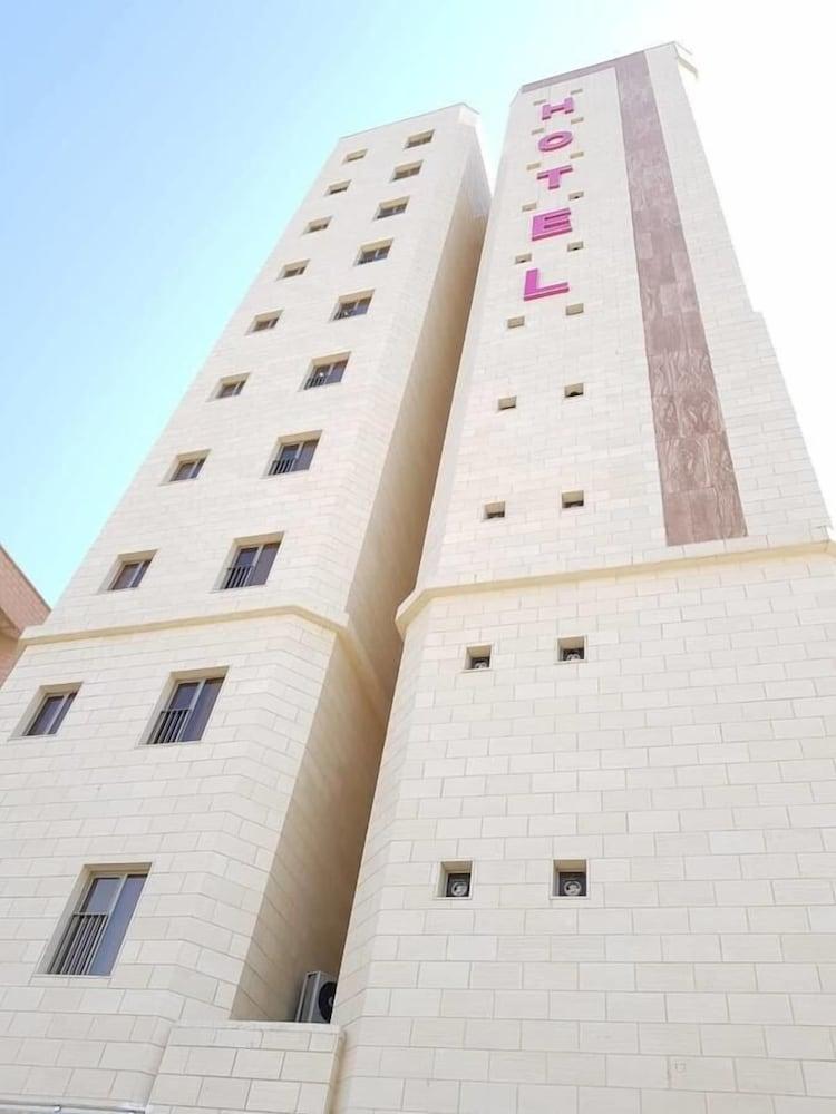 Magic Suite Al Mahboula Kuwait City Exterior photo